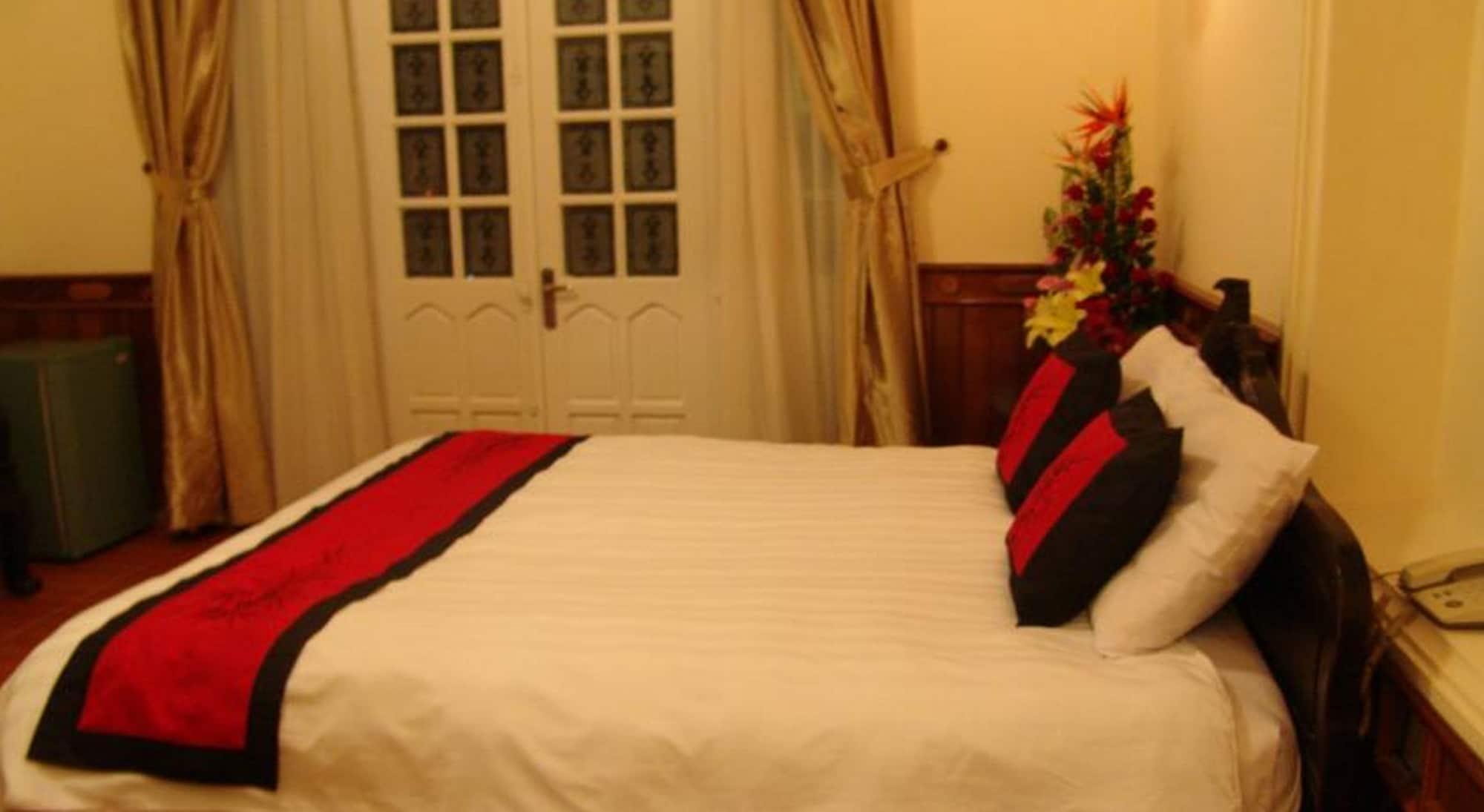 Hue Home Hotel Екстер'єр фото