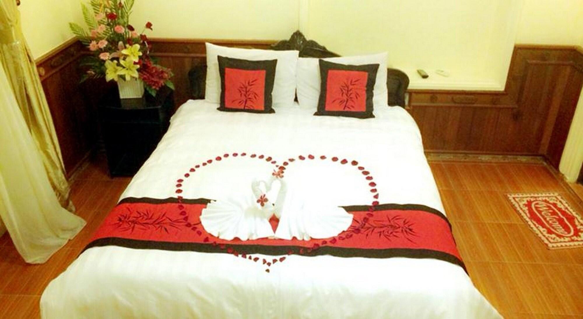 Hue Home Hotel Екстер'єр фото