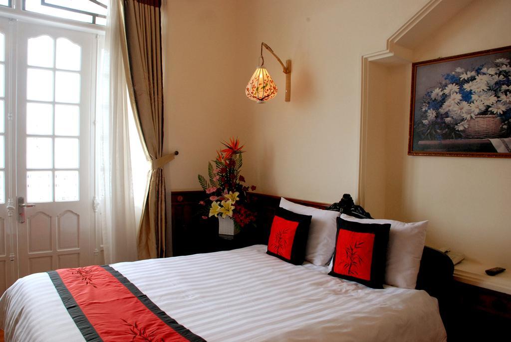 Hue Home Hotel Екстер'єр фото